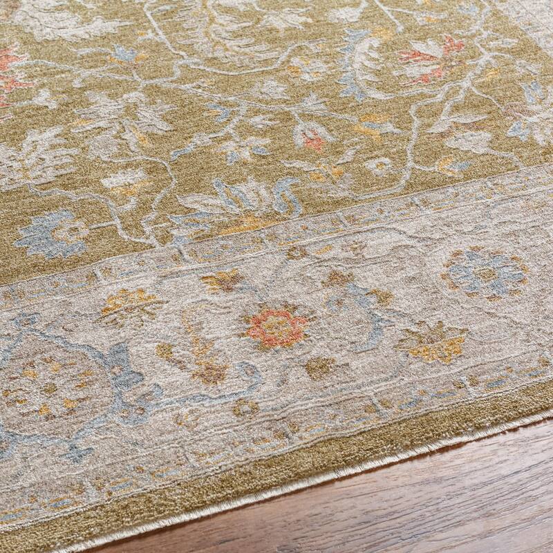 Livabliss Avant Garde Traditional Medallion Area Rug