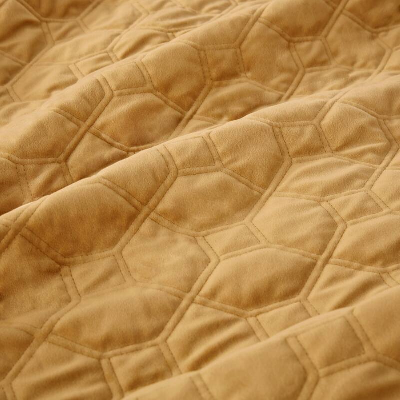 Madison Park Emery 3 Piece Velvet Quilt Set