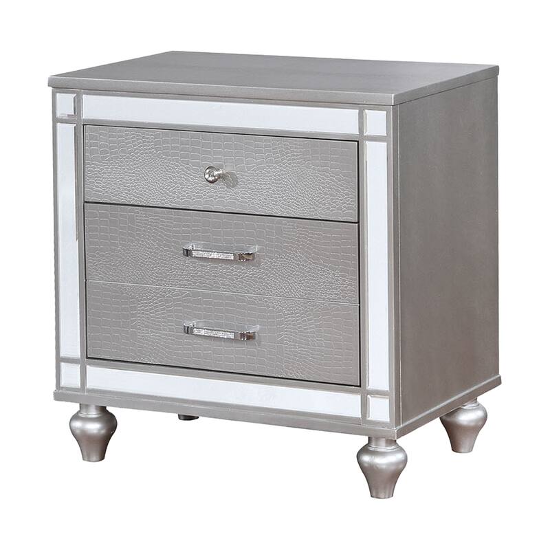 Ishin 4 Piece King Bedroom Set, LED and Mirror Trim, Textured Details, Silver