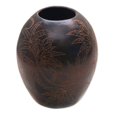 Handmade Decorative terracotta vase (Indonesia)