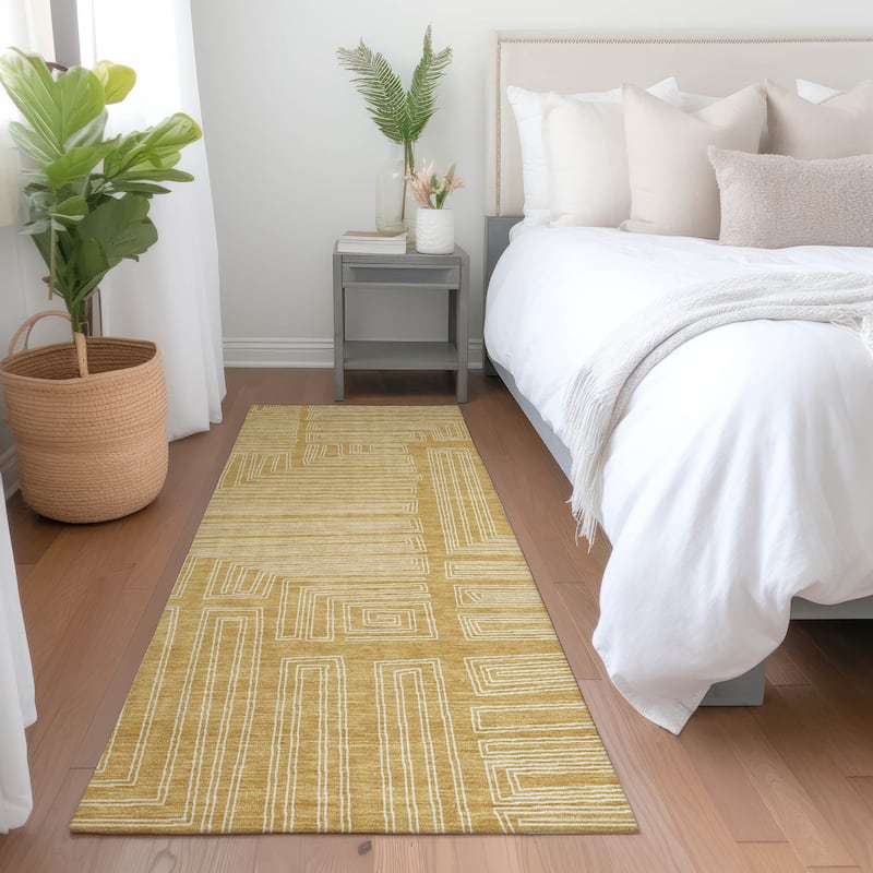 Machine Washable Indoor/ Outdoor Contemporary Stack Chantille Rug - Gold - 2'3" x 7'6"