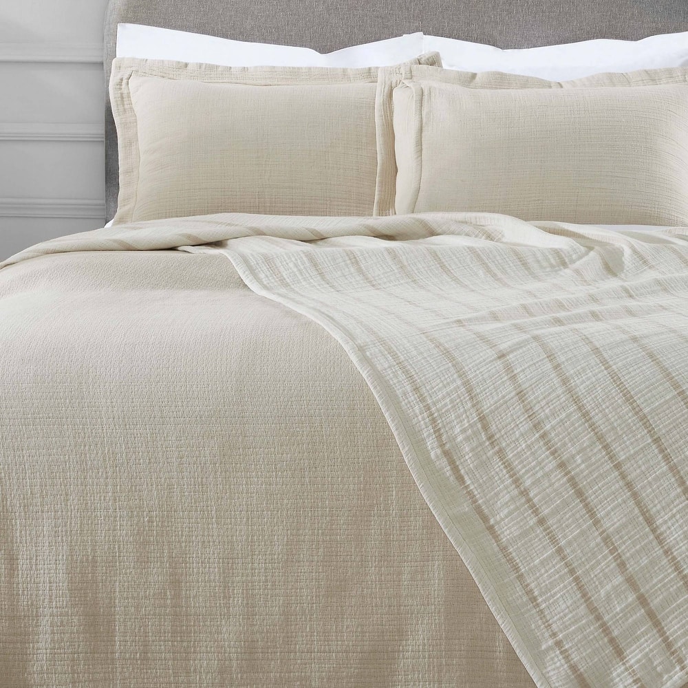 Superior Valencia Reversible Cotton Matelasse Bedspread and Sham Set