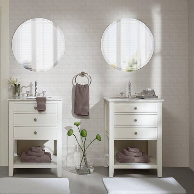 One hundred percent Cotton 8 Piece Antimicrobial Towel Set