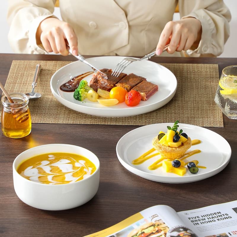 MALACASA LUNA 18-Piece Porcelain Dinnerware Set (Service for 6)