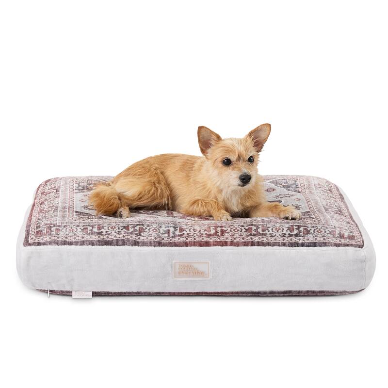 TOWN & COUNTRY EVERYDAY CuddleTown Medallion Pillow Crate Mat Pet Bed - S: 28"x22"x4" - Brown/Beige