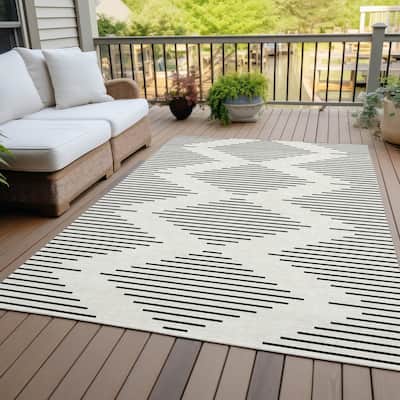 Machine Washable Indoor/ Outdoor Modern Stripe Chantille Rug