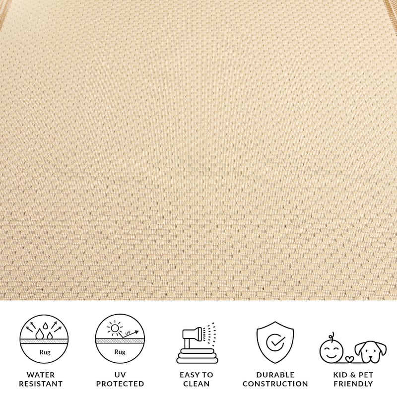 SAFAVIEH Courtyard Vickie Indoor/Outdoor Waterproof Patio Backyard Rug