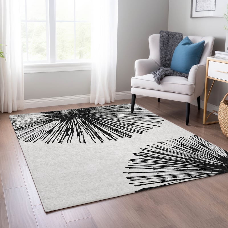 Machine Washable Indoor/ Outdoor Chantille Contemporary Burst Rug - Black - 5' x 7'6"