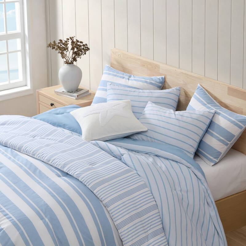 Nautica Riverside Stripe Reversible Fine Pattern Cotton Coastal Comforter (Blue)
