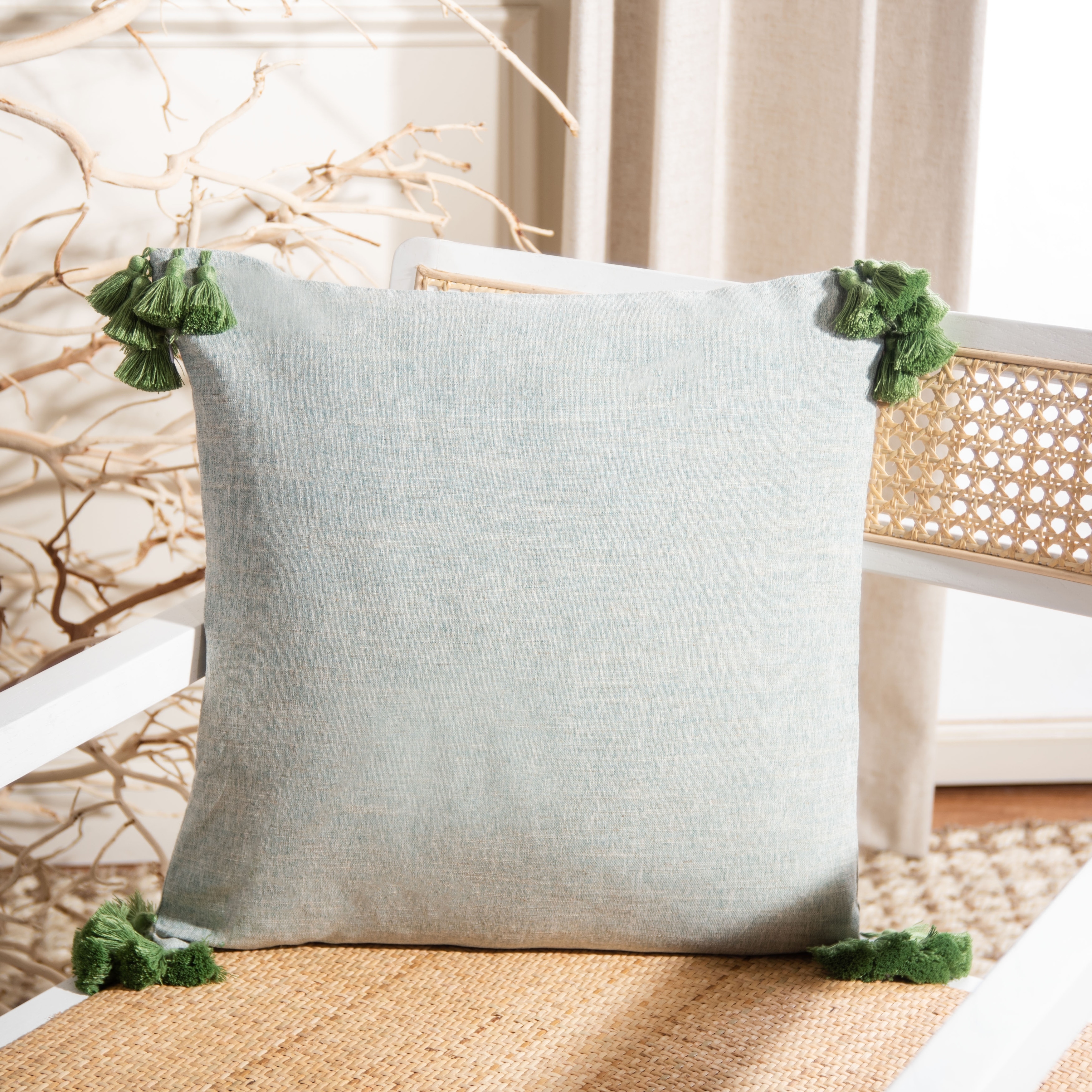 SAFAVIEH Kumrije Decorative Throw Pillow