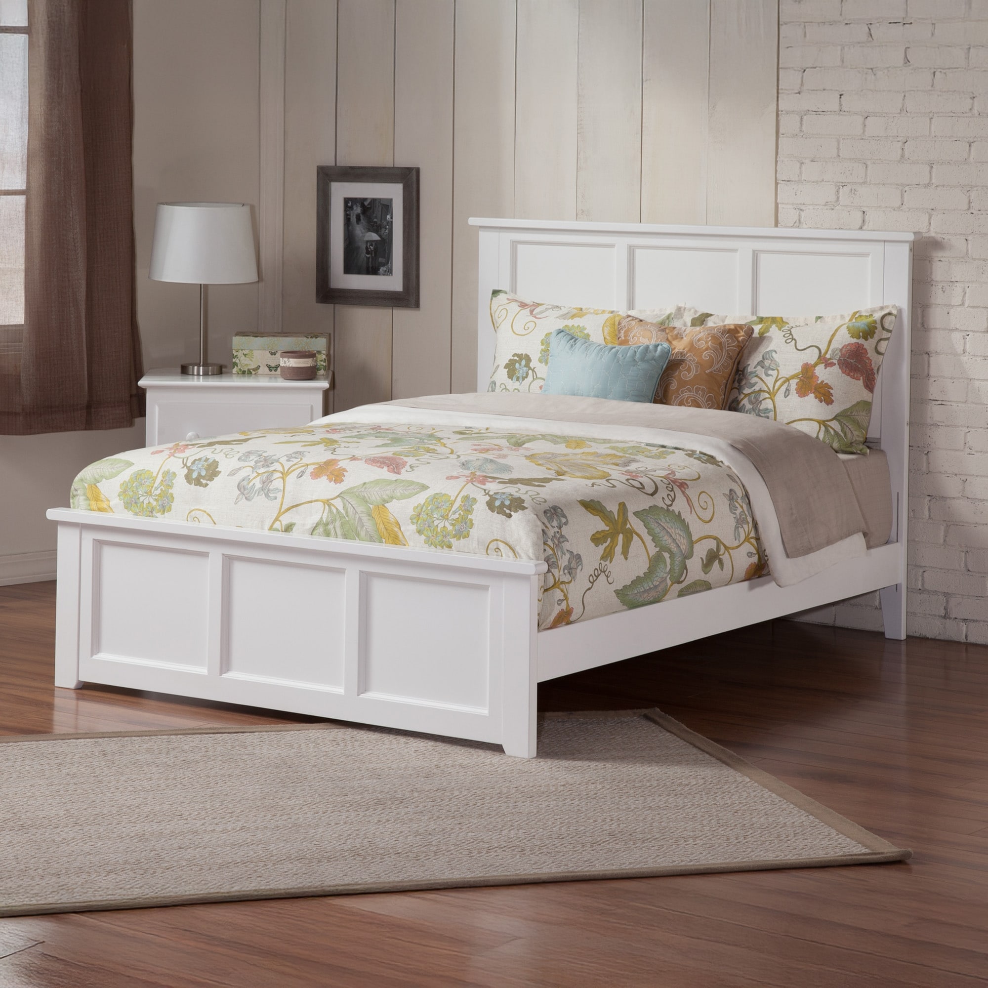 Madison Queen Low Profile Platform Bed with Matching Footboard in White