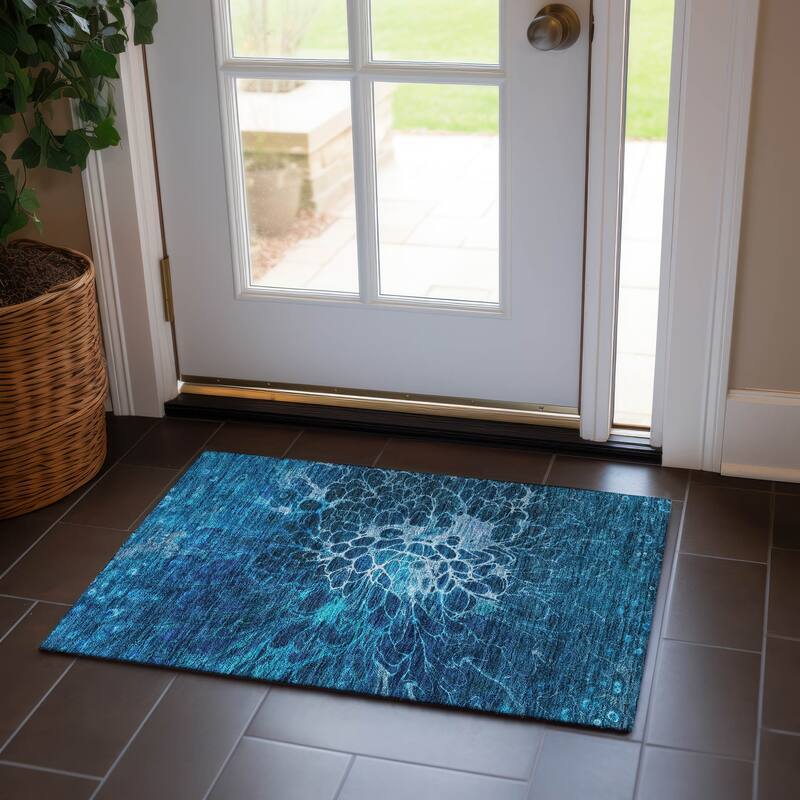 Machine Washable Indoor/ Outdoor Chantille Modern Floral Rug - Navy - 1'8" x 2'6"
