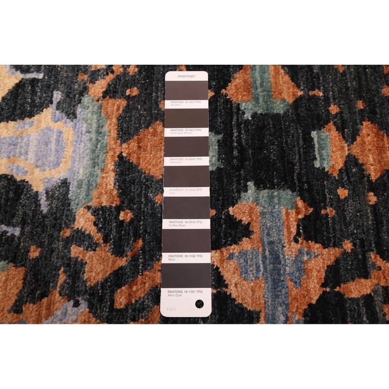 ECARPETGALLERY Hand-knotted Signature Collection Black Wool Rug - 10'1 x 11'0