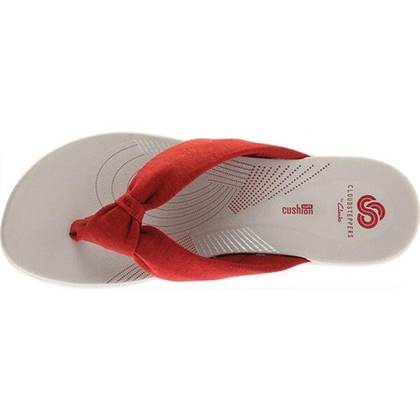clarks cloudsteppers thong sandals