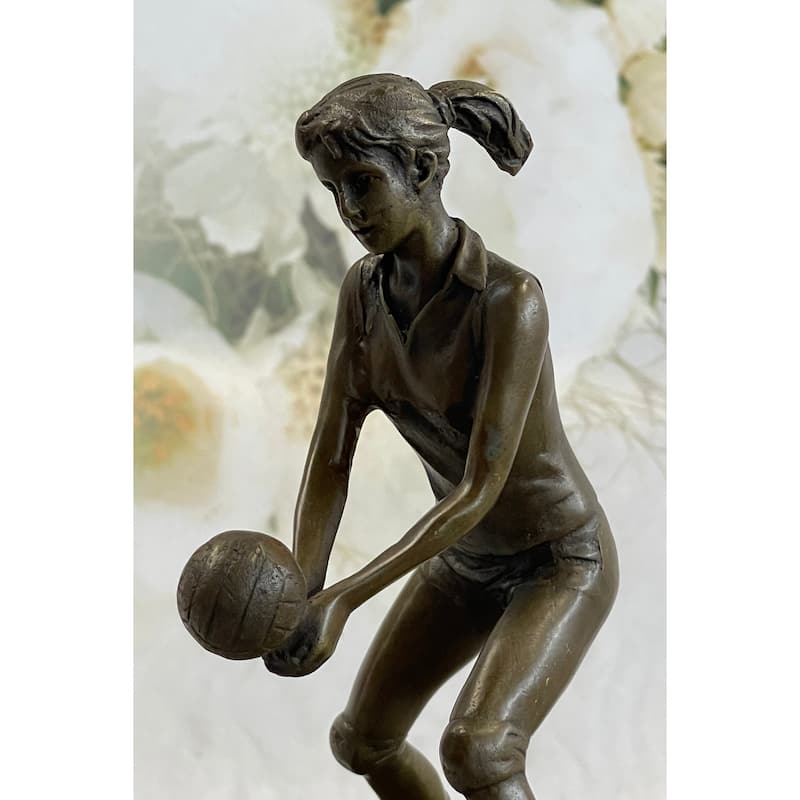 Girl Volleyball Olympic Sport Game Bronze Figurine Statue Hot Cast Sculpture Art