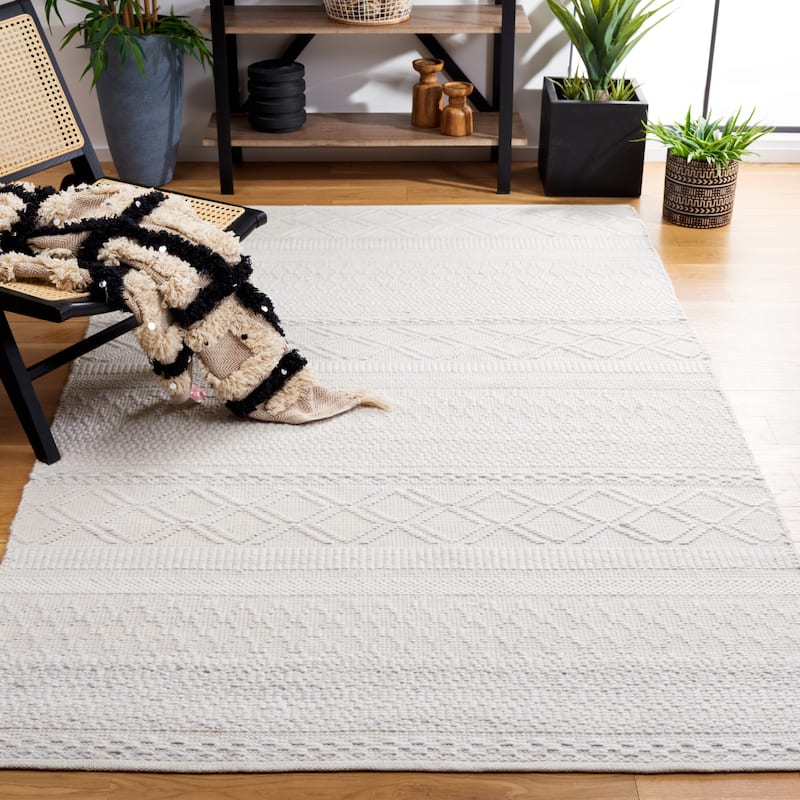 SAFAVIEH Handmade Natura Tiphaine Rug - 4' x 6' - Ivory