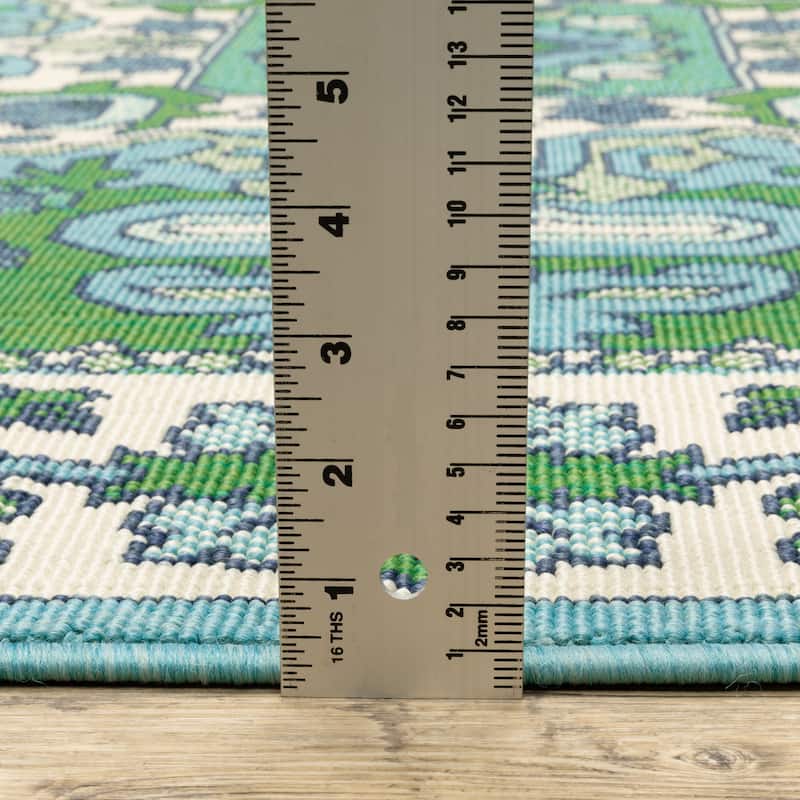 Miramar Oriental Medallion Blue/ Green Indoor/Outdoor Area Rug