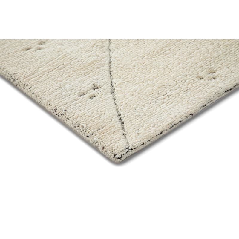Terra by Obeetee Adab Carved Lines Black Rug