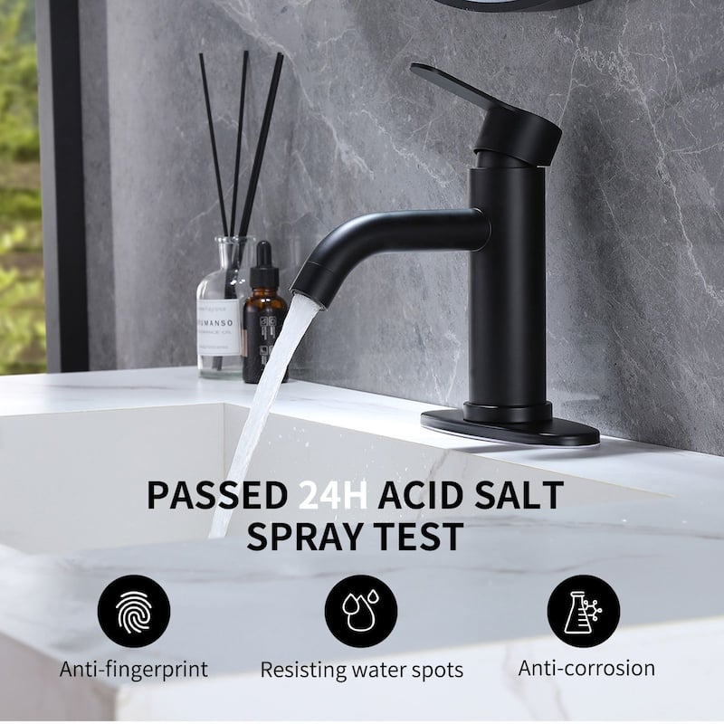 Single Hole Single-Handle Bathroom Faucet with Deck Plate