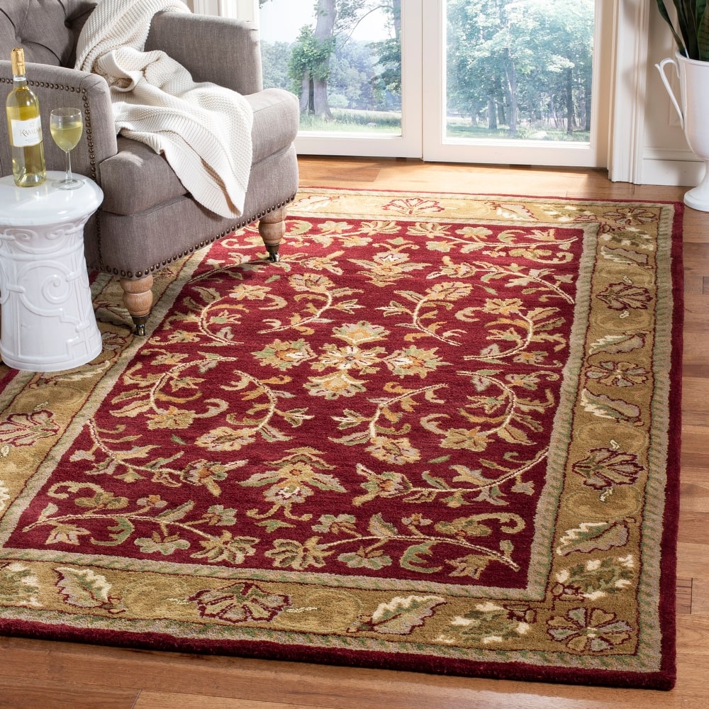 SAFAVIEH Handmade Heritage Gullu Traditional Oriental Wool Rug