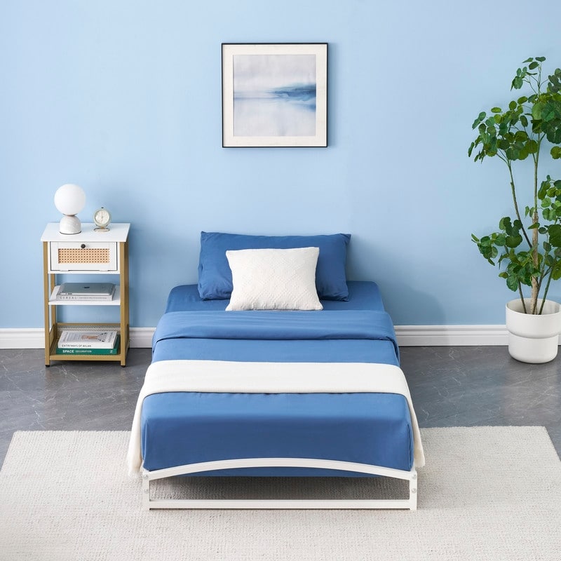 Convex bed frame