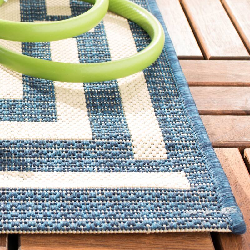 SAFAVIEH Courtyard Ginger Indoor/ Outdoor Waterproof Patio Backyard Rug
