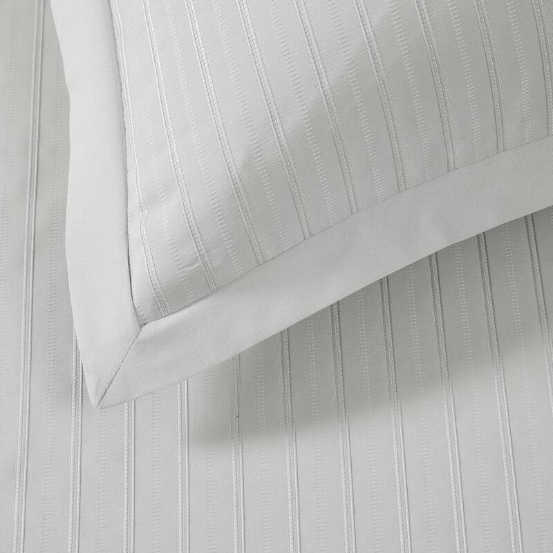 Royal Velvet Olivia Stripe Full/Queen Comforter Set