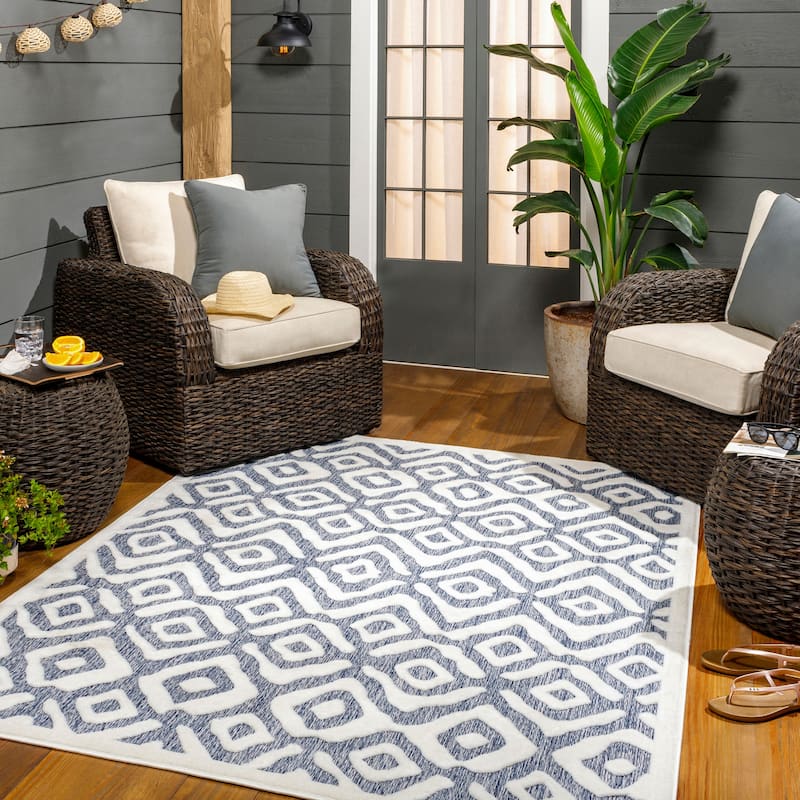 Livabliss San Diego Indoor/ Outdoor Boho Diamond Area rug