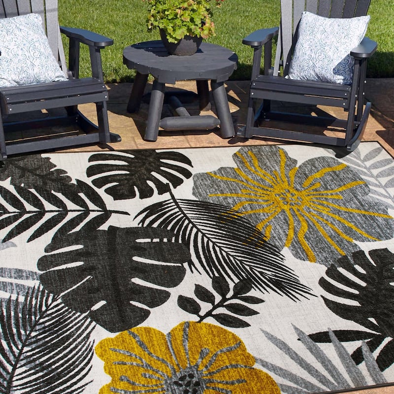 Tropical Floral Leaves Indoor/Outdoor Area Rug - 5' X 7' - Gray