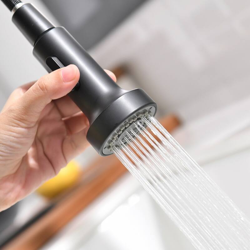 Black Single Handle Pull-out Kitchen Faucet with Drain Rack