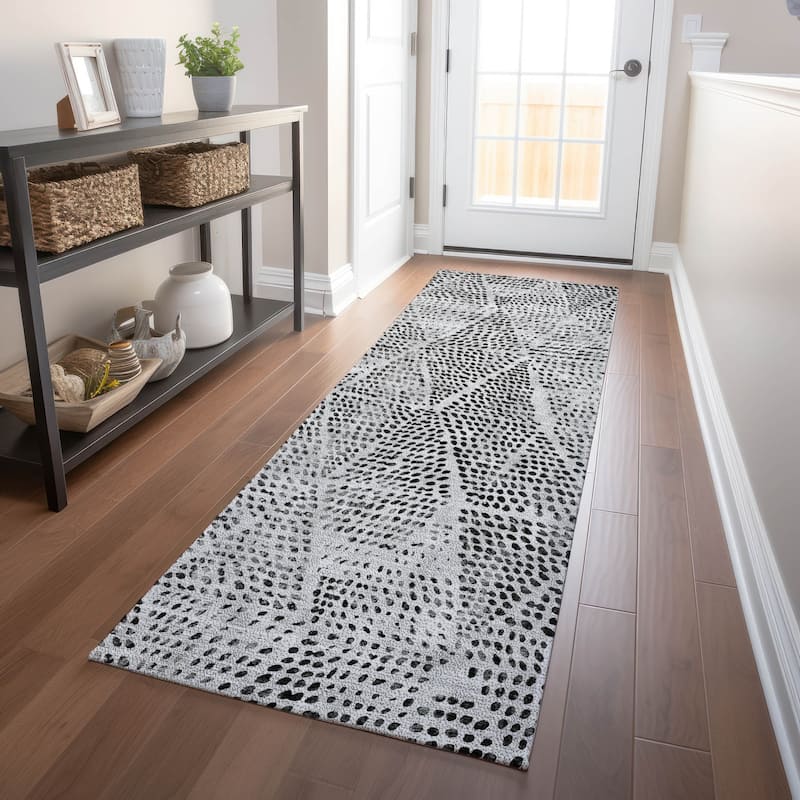 Machine Washable Indoor/ Outdoor Chantille Contemporary Diamonds Rug - Pewter - 2'3" x 7'6"
