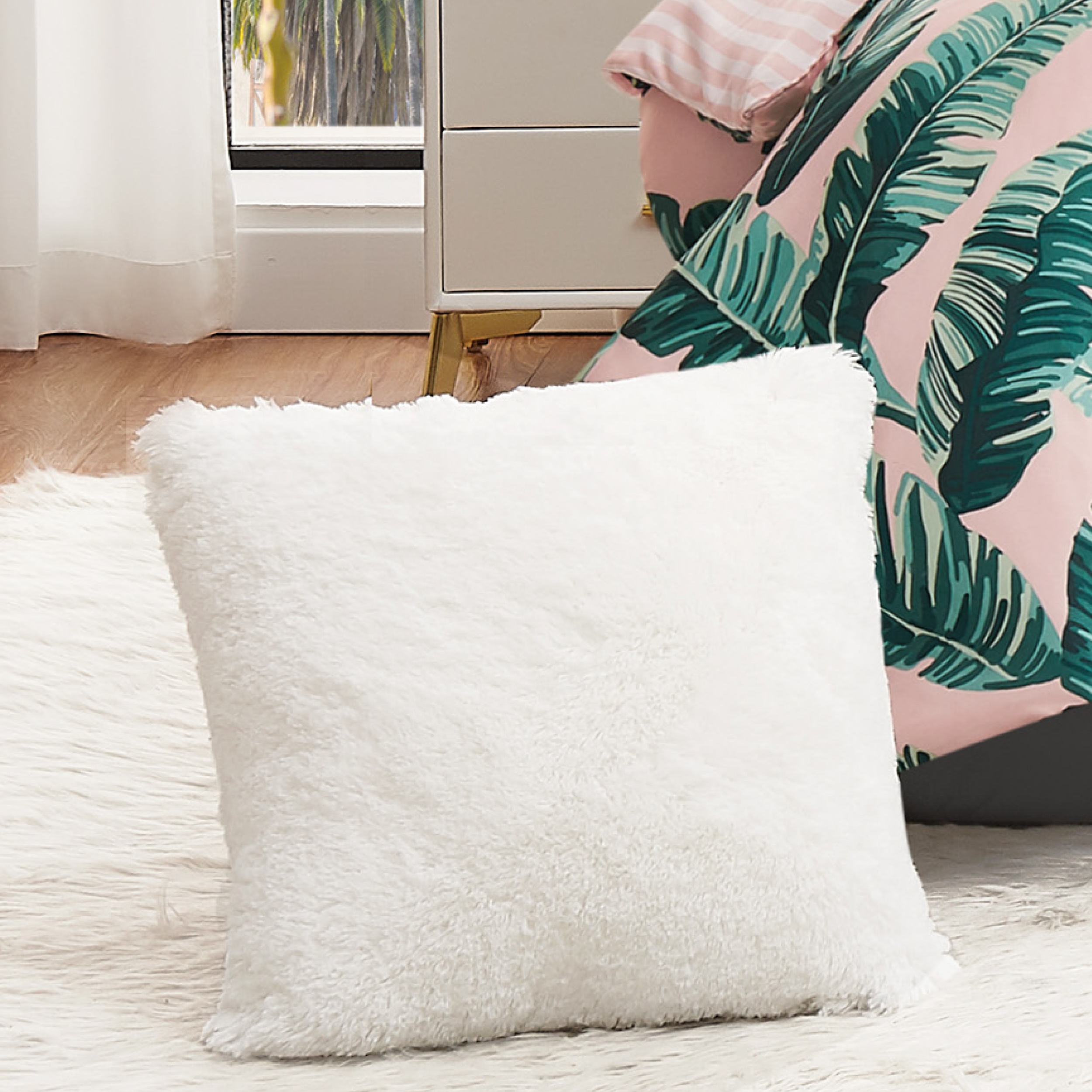 Juicy Couture Alexus Ultraplush Faux Fur Pillow 20 x 20