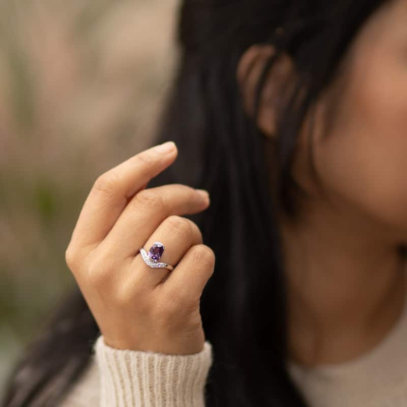 Sterling Silver 2.75 ct Color-changing Alexandrite Ring