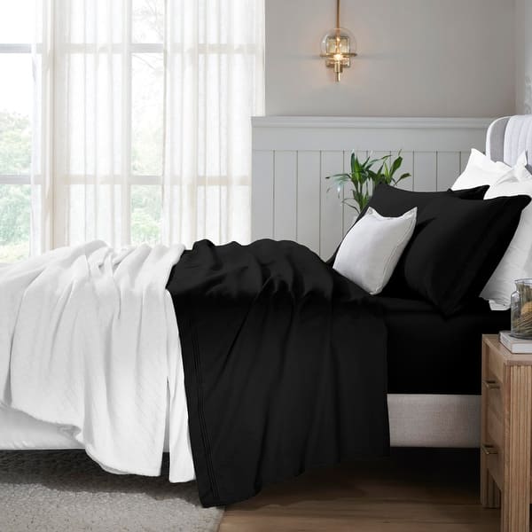 Superior Egyptian Cotton 650 Thread Count Deep Pocket Solid Sheet Set - Queen - Black