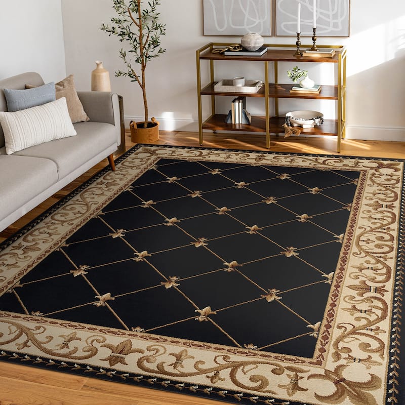 Soho Traditional Scroll Indoor Area Rug - 6'7'' x 9'6'' - Black