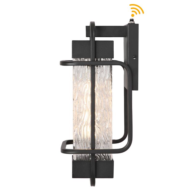 Outdoor Metal Wall Light with Dusk to Dawn