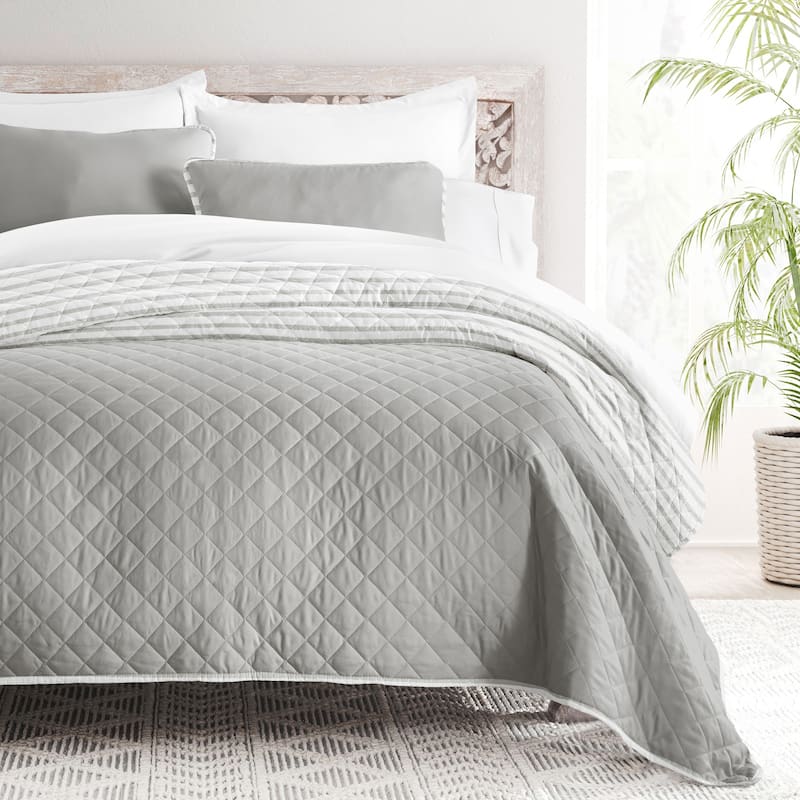 Becky Cameron All Season 3 Piece Summer Stripes Reversible Quilt Set with Shams