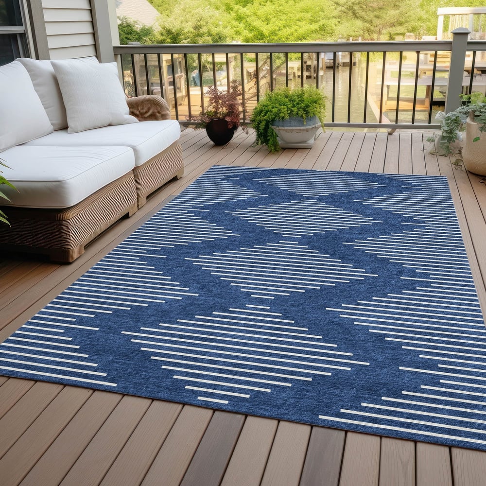 Machine Washable Indoor/ Outdoor Modern Stripe Chantille Rug