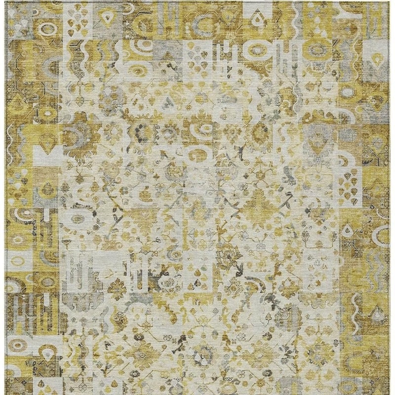 HomeRoots Patchwork Traditional Rectangle Outdoor Rug