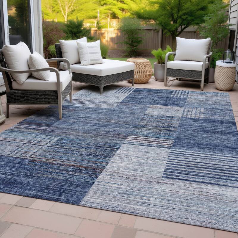 Machine Washable Indoor/Outdoor Contemporary Geo Chantille Rug