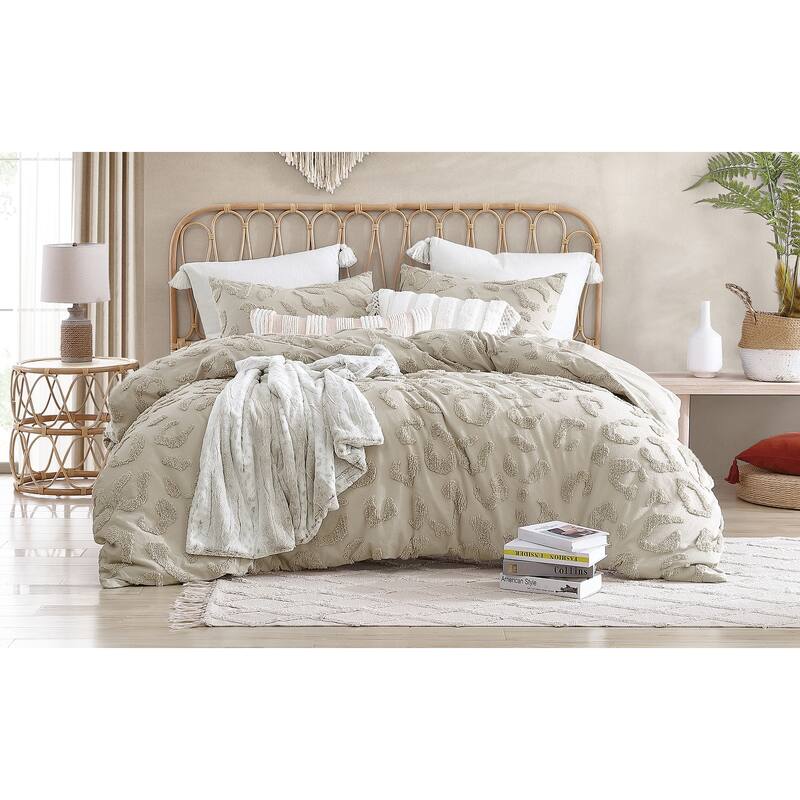 Miya Tufted Cotton Leopard Print Comforter and Sham Set - Linen - Full - Queen