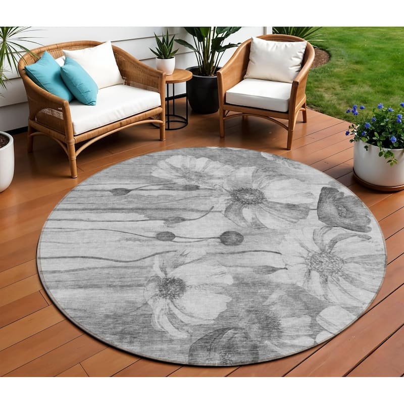 HomeRoots Floral Transitional Rectangle Outdoor Rug - 8' Round