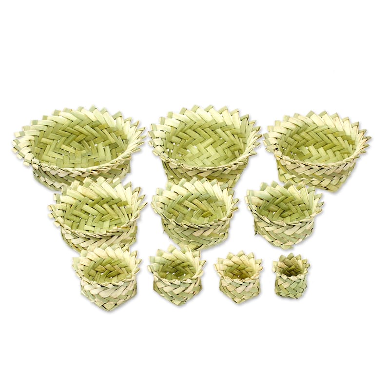 Novica Handmade Convenient Stars Natural Fiber Nesting Baskets (Set Of 10)