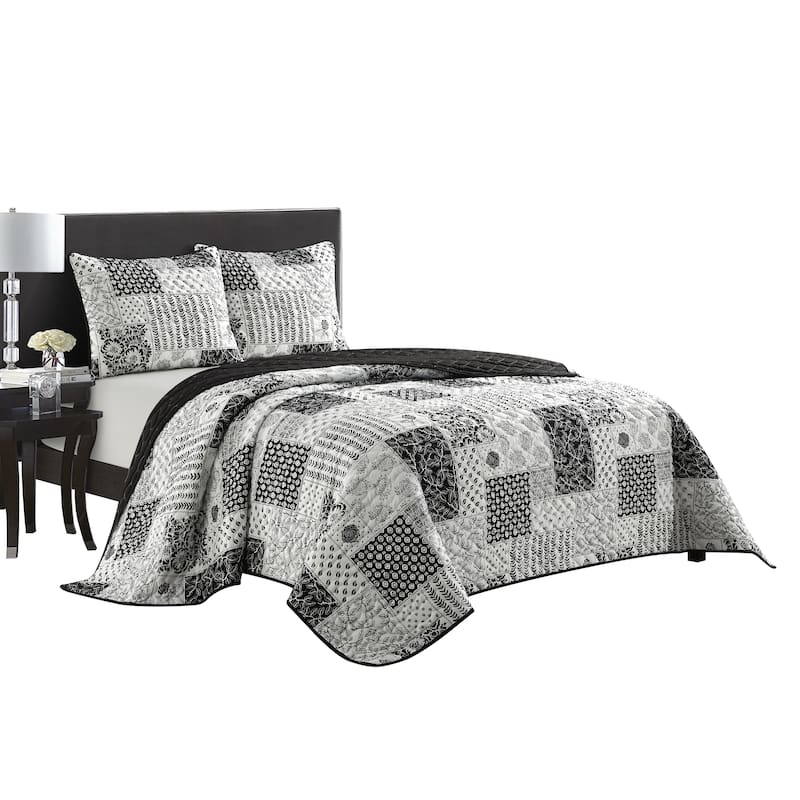 Nanshing Quinn 3 Piece Patchwork Black & White Quilt Set