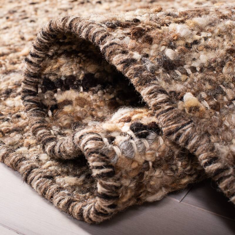 SAFAVIEH Handmade Natura Lavdie Transitional Geometric Wool Rug