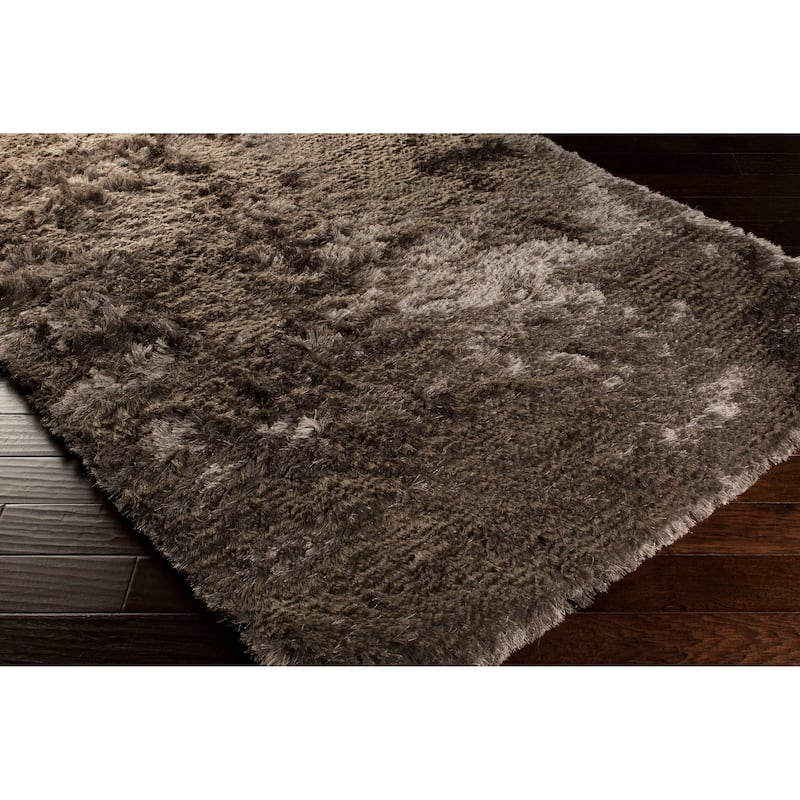 Hand-woven Altus Plush Area Rug