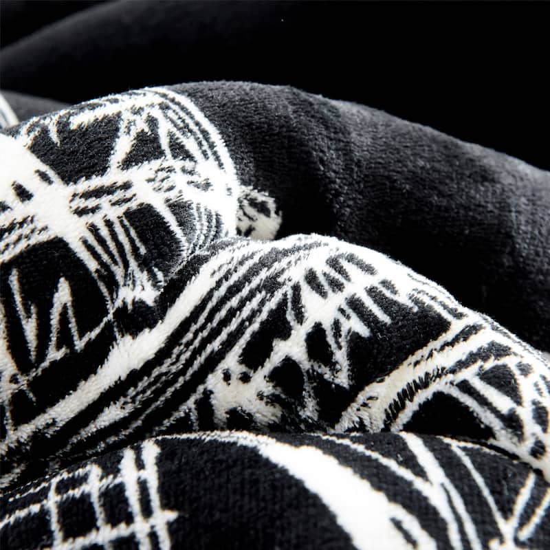 3 piece Fleece/ Sherpa Comforter Set