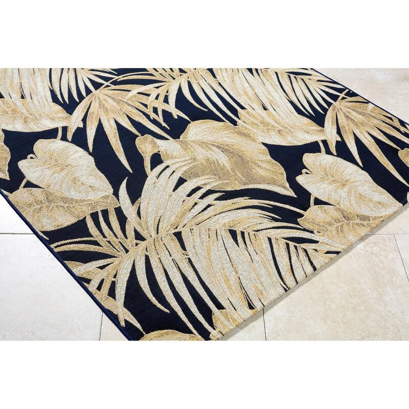 Livabliss Warsaw Tropical Indoor / Outdoor Area Rug