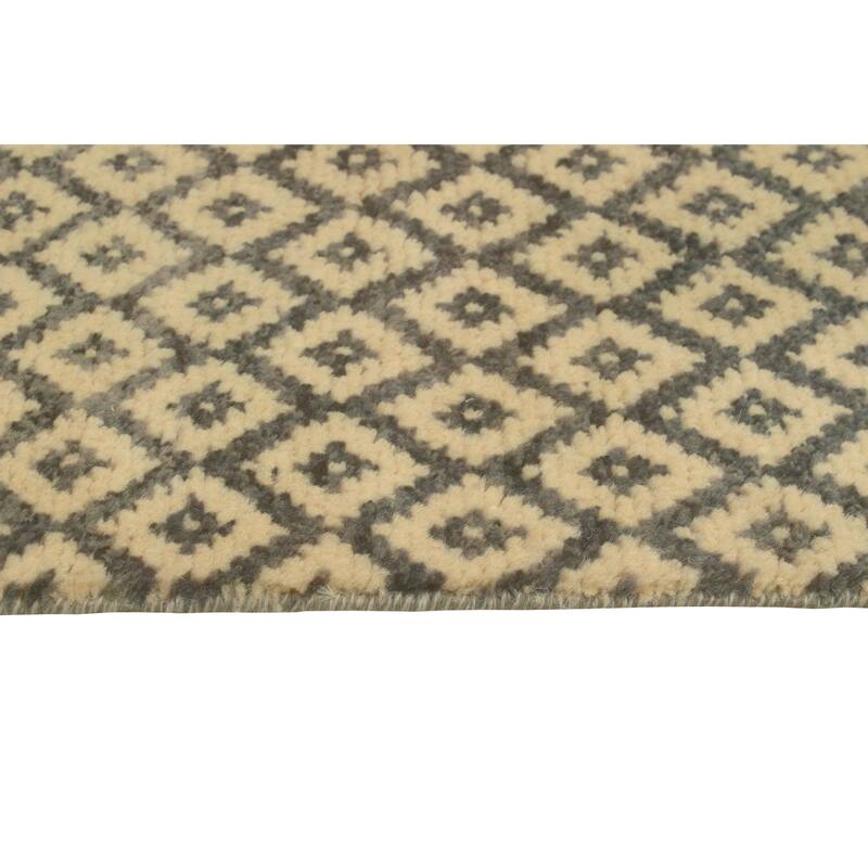 Balochi Adila Ivory/Grey Rug - 3'2" x 4'11"