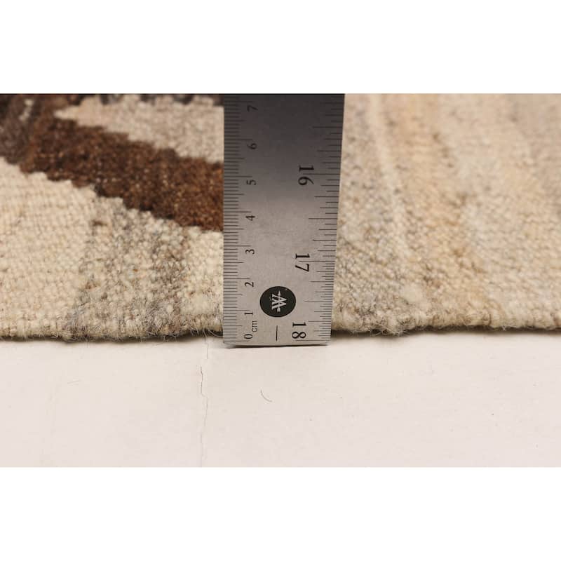 Sivas Beige Kilim 5'11" x 8'1" - 5'11 x 8'1